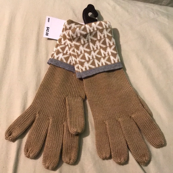 Michael Kors Accessories - Michael Kors Gloves